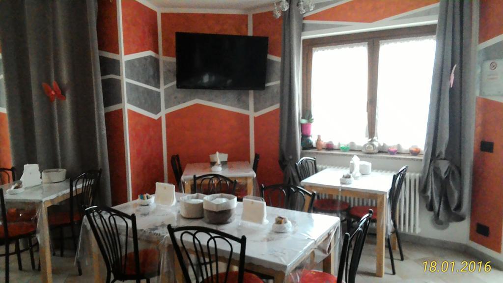 La Casa Del Grillo 1 Bed & Breakfast Aosta Exterior photo