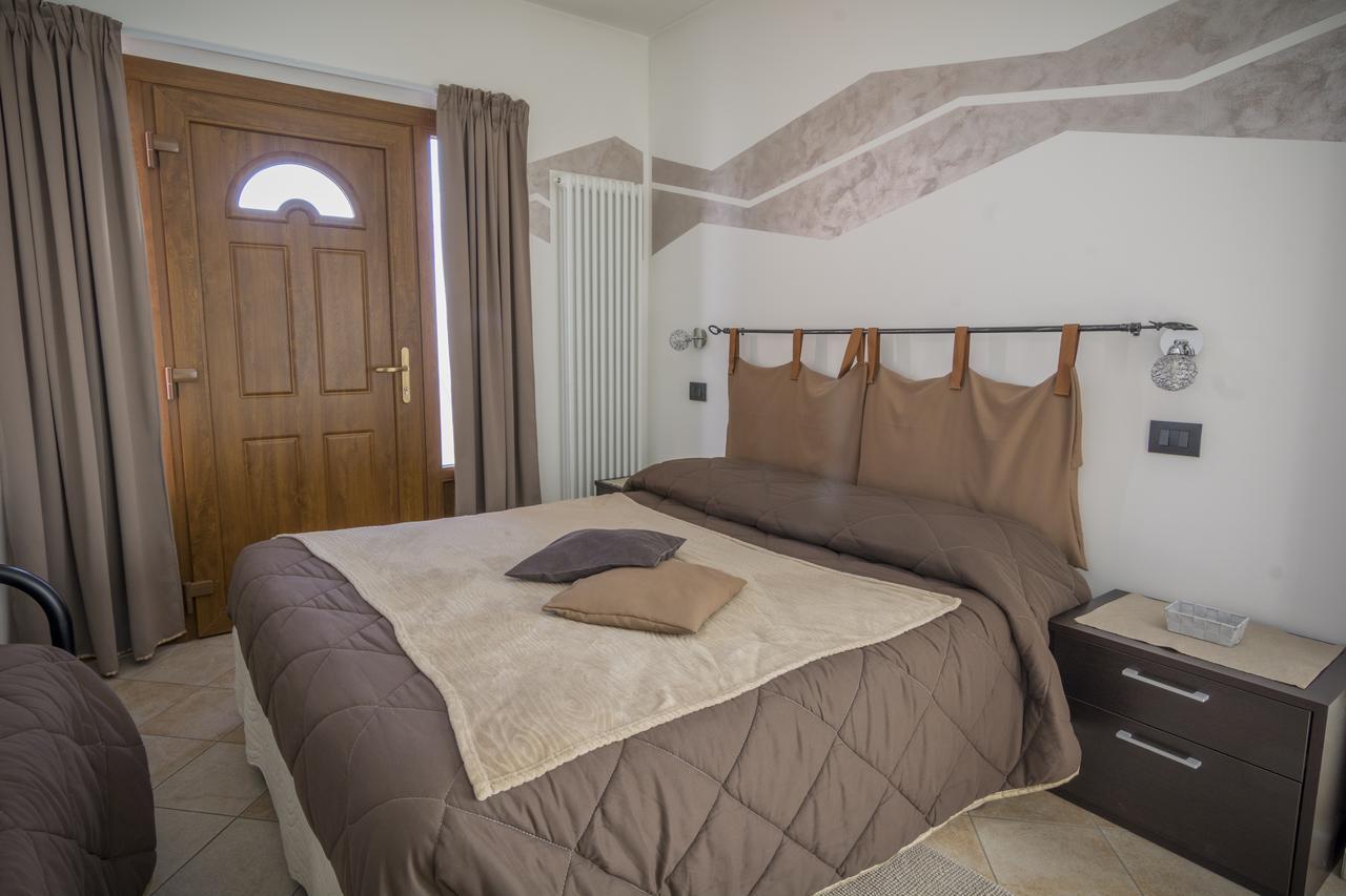 La Casa Del Grillo 1 Bed & Breakfast Aosta Exterior photo