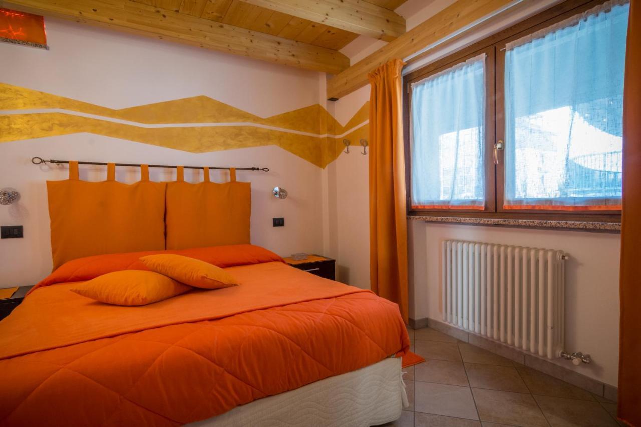La Casa Del Grillo 1 Bed & Breakfast Aosta Exterior photo